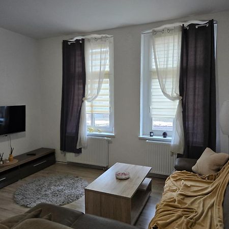 Ferienwohnung Am Bahnhof Bernburg Buitenkant foto