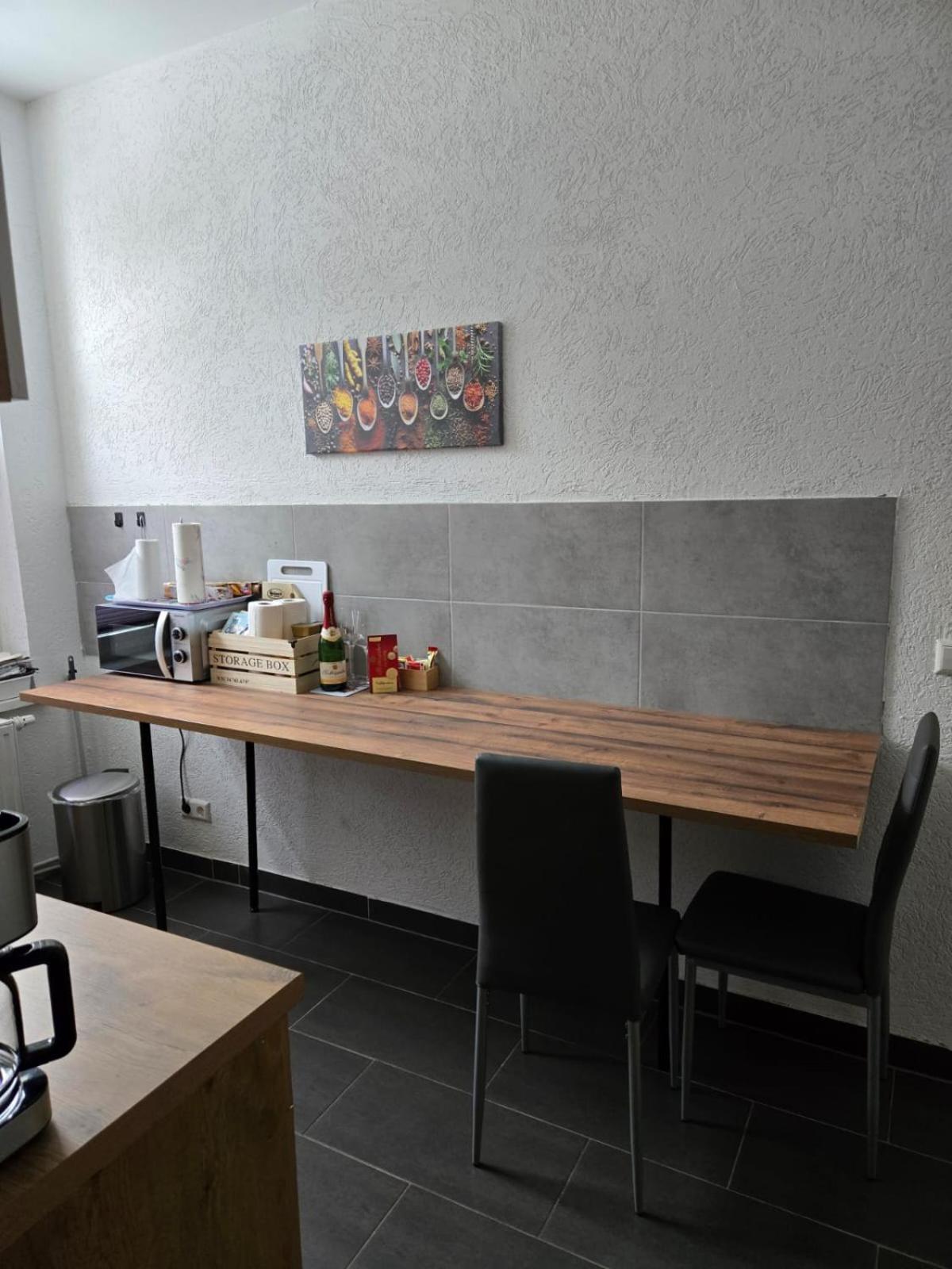 Ferienwohnung Am Bahnhof Bernburg Buitenkant foto